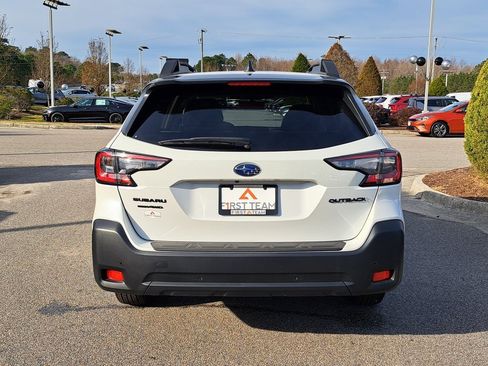 Certified 2025 Subaru Outback Onyx Edition image 6