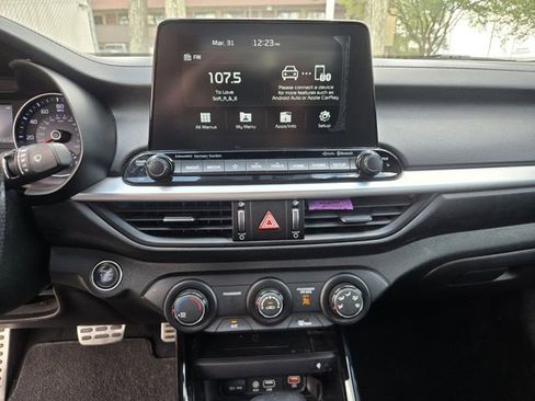 Used 2020 Kia Forte GT w/ GT2 Package image 3