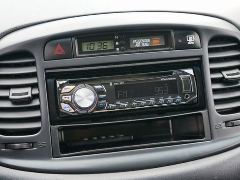 Used 2008 Hyundai Accent GS image 18