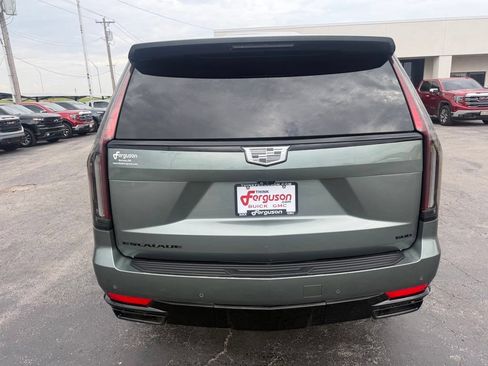 Used 2023 Cadillac Escalade Sport w/ LPO, ONYX Package AWD/4WD image 15