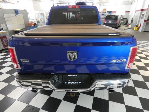 Used 2017 RAM 1500 Laramie w/ Convenience Group AWD/4WD image 7
