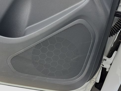 Used 2020 Chevrolet Bolt LT FWD image 19