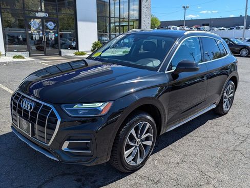 Used 2021 Audi Q5 2.0T Premium w/ Convenience Package AWD/4WD image 2