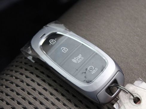 Certified 2022 Hyundai Santa Fe SEL image 28