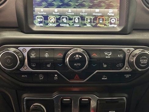 Used 2023 Jeep Wrangler Sport AWD/4WD image 31