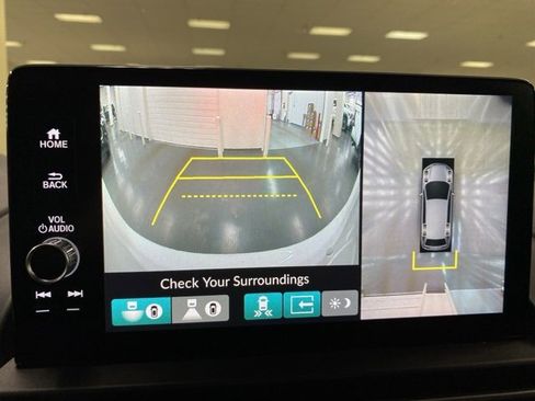 Used 2025 Honda Pilot Black Edition image 23