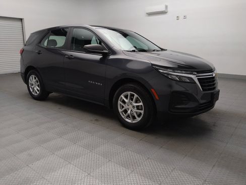 Used 2022 Chevrolet Equinox LS image 13