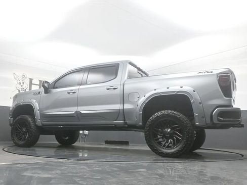 Used 2023 GMC Sierra 1500 AT4 w/ Technology Package AWD/4WD image 53
