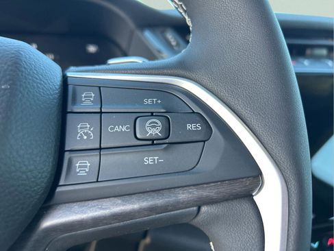 New 2026 Jeep Grand Cherokee Limited RWD image 15