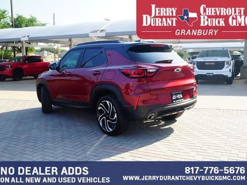 Used 2025 Chevrolet TrailBlazer RS w/ Convenience Package FWD image 5