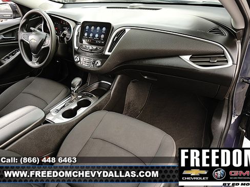 Certified 2025 Chevrolet Malibu LT FWD image 8