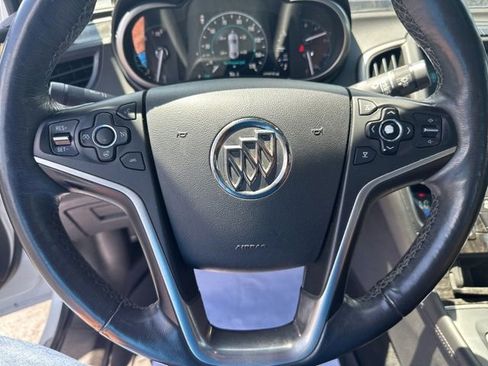 Used 2016 Buick LaCrosse Premium FWD image 9
