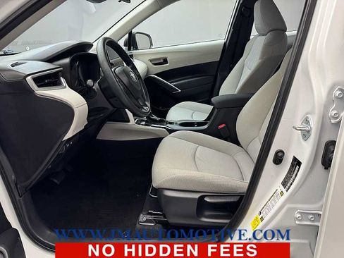 Used 2023 Toyota Corolla Cross L AWD/4WD image 12