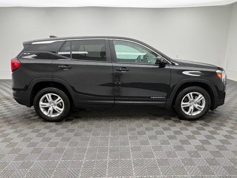 Used 2024 GMC Terrain SLE AWD/4WD image 5