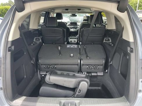 Used 2025 Honda Odyssey Elite image 9