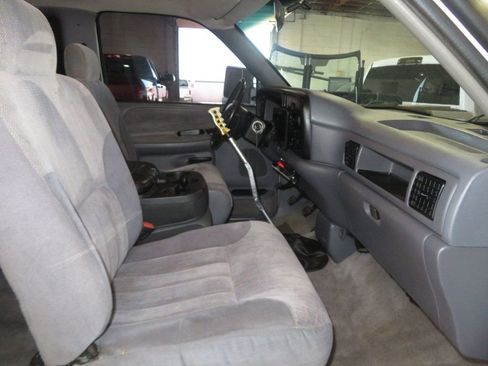 Used 1997 Dodge Ram 2500 Truck 2WD Club Cab image 23