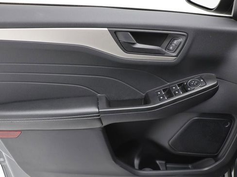 Used 2022 Ford Escape SE w/ Convenience Package image 14