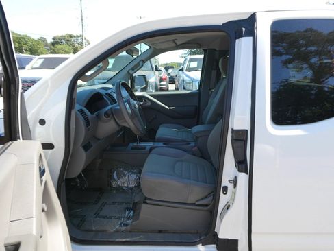 Used 2013 Nissan Frontier S RWD image 12