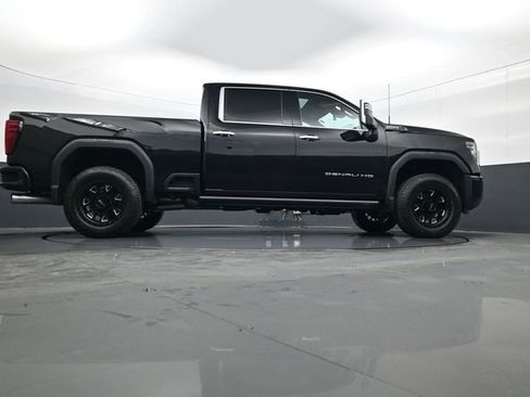 Used 2025 GMC Sierra 2500 Denali Ultimate image 24