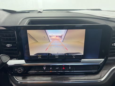 Used 2024 Chevrolet Silverado 2500 LTZ image 13