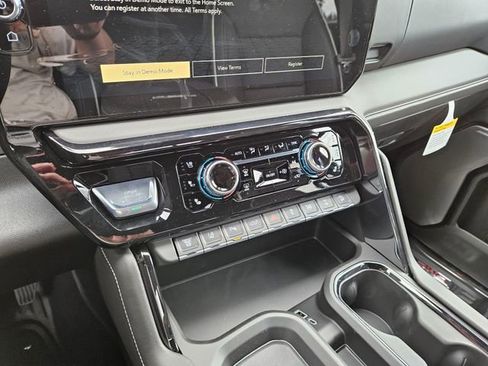 New 2026 GMC Sierra 2500 AT4X w/ LPO, Black Badging Package AWD/4WD image 25
