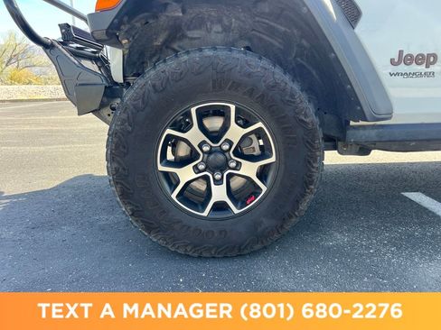 Used 2020 Jeep Wrangler Unlimited Rubicon w/ Dual Top Group AWD/4WD image 25