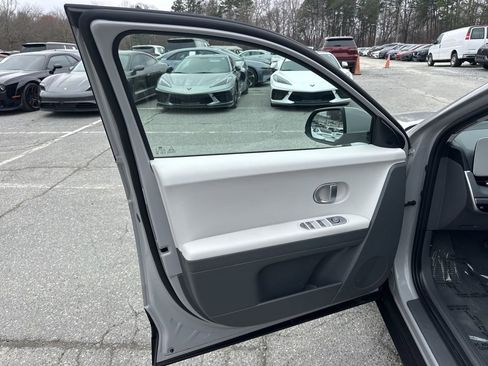 Used 2024 Hyundai Ioniq 5 SEL image 22