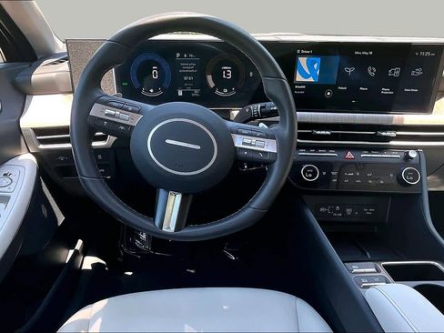 Used 2025 Hyundai Sonata SEL FWD image 6