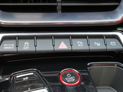 Used 2023 Audi e-tron GT Prestige w/ Prestige Package image 29