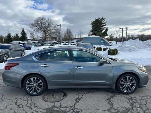 Used 2018 Nissan Altima 2.5 SR w/ SR Special Edition image 5