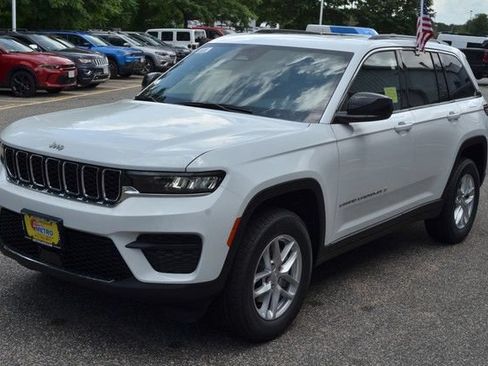 New 2026 Jeep Grand Cherokee Laredo X AWD/4WD image 4