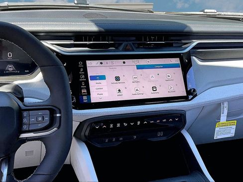New 2026 Jeep Cherokee Laredo AWD/4WD image 7