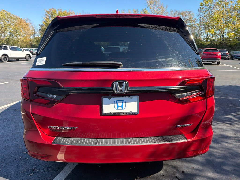 Used 2023 Honda Odyssey Sport image 4