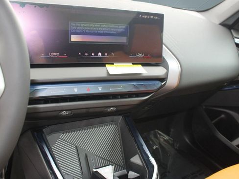 Used 2026 BMW X3 xDrive30 w/ Premium Package image 24