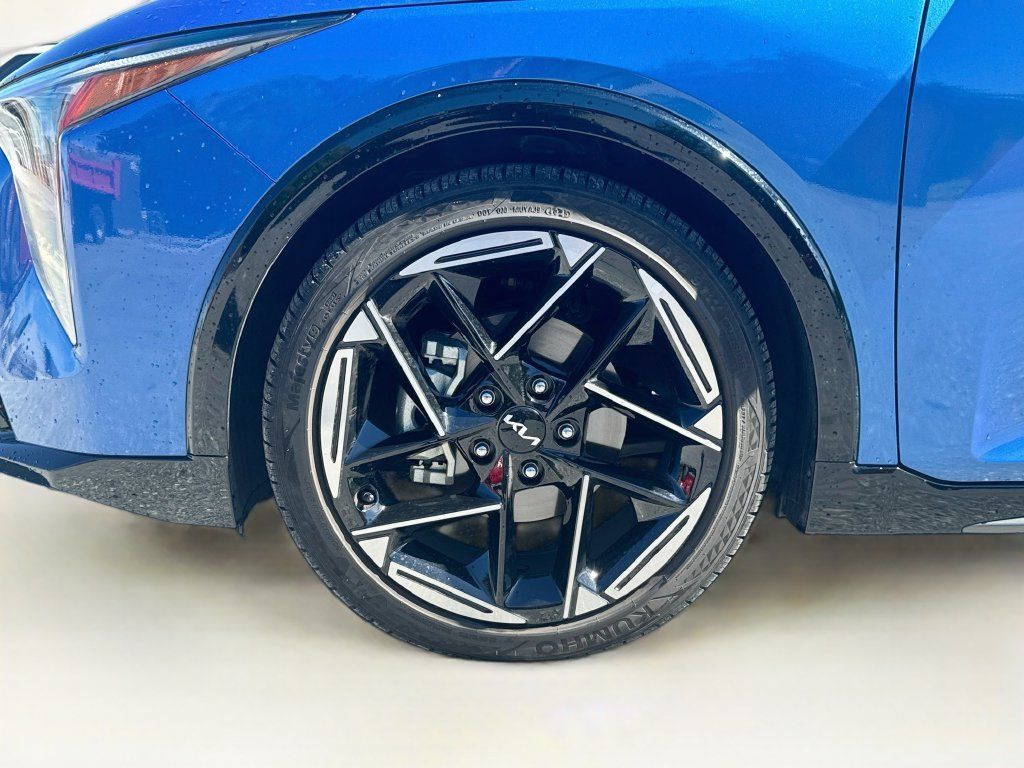 Certified 2025 Kia K4 GT-Line w/ GT-Line Premium Package FWD image 31