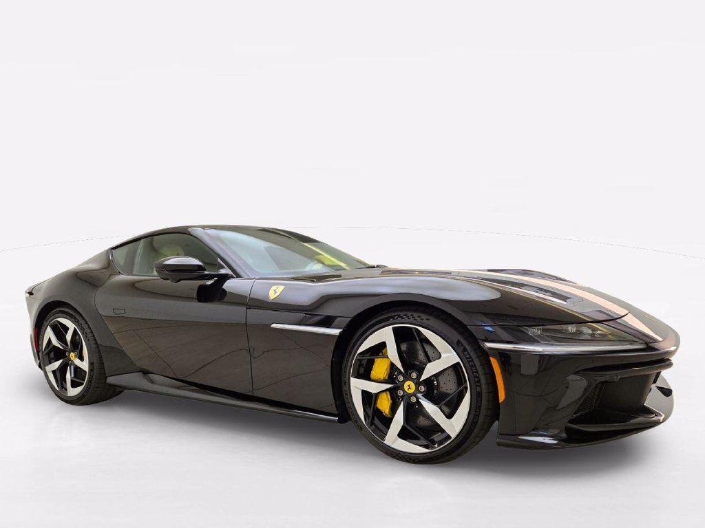 Used 2025 Ferrari 12Cilindri RWD image 3