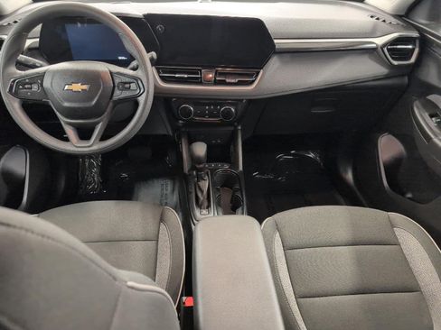 Used 2025 Chevrolet TrailBlazer LT AWD/4WD image 6