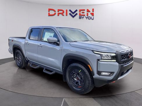 New 2026 Nissan Frontier Pro-X w/ Pro-X Convenience Package RWD image 8