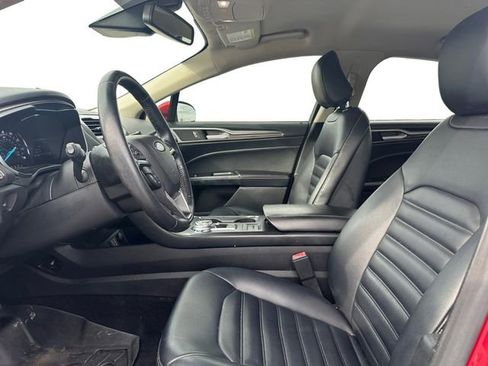 Used 2020 Ford Fusion SEL image 10