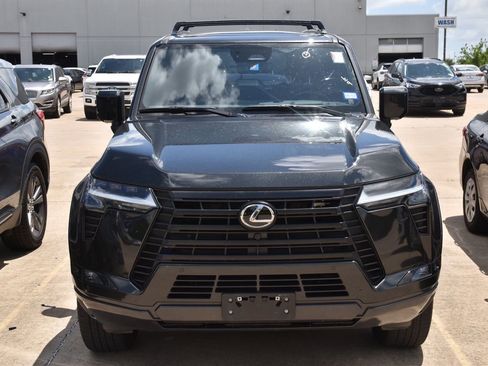 Used 2025 Lexus GX 550 w/ Accessory Package (2T) AWD/4WD image 3