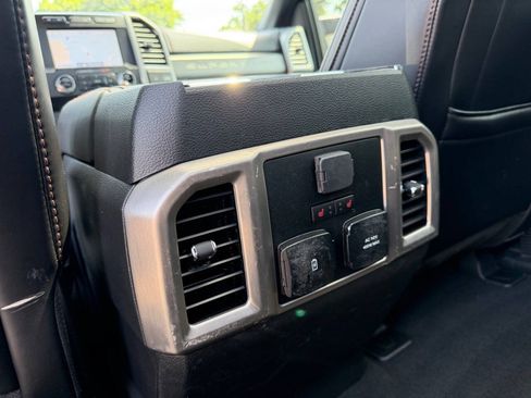 Used 2021 Ford F350 Platinum w/ Tremor Off-Road Package AWD/4WD image 23