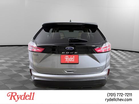 Used 2024 Ford Edge SE image 4