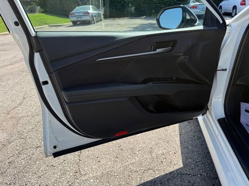 Used 2025 Toyota Camry LE FWD image 16