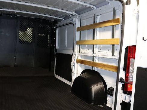 Used 2025 RAM ProMaster 2500 w/ U-Haul Equipment Group FWD image 23