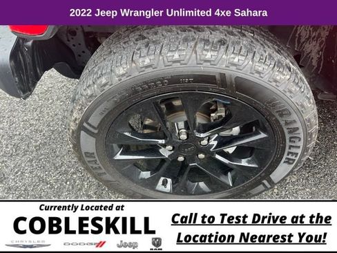 Used 2022 Jeep Wrangler Unlimited Sahara AWD/4WD image 10