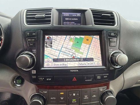 Used 2012 Toyota Highlander Limited image 12