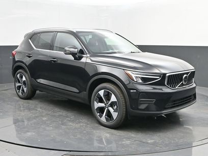 New 2025 Volvo XC40 B5 Core w/ Protection Package Premier