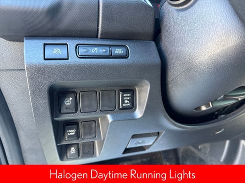 Certified 2022 Nissan Frontier SV image 14