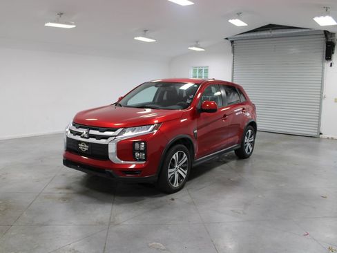 Used 2024 Mitsubishi Outlander Sport ES AWD/4WD image 4