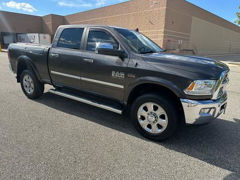 Used 2015 RAM 2500 Laramie w/ Convenience Group image 40